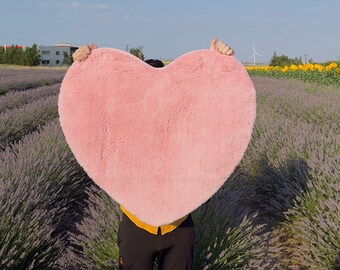 Pink Heart Shaped Rug | Tufted Rug, Housewarming Rug, Fluffy Heart Rug, Valentines Day Gift, Gifts for Her, Home Decor, Gifts for Mom