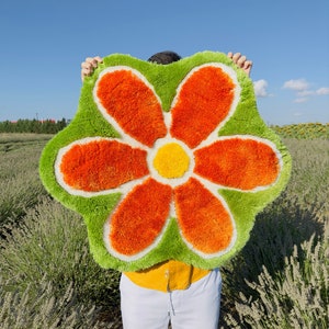 Tufted Flower Rug - Orange Tufted Rug -Green Flower Rug - Housewarming Gift - Washable Rug - Gifts for Her - Mothers Day Gift - Dorm Decor