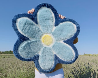 Blue Flower Rug - Flower Rug - Blue Tufted Rug - Housewarming Gift - Gifts for Her - Washable Rug - Mothers Day Gift - Dorm Decor Rug