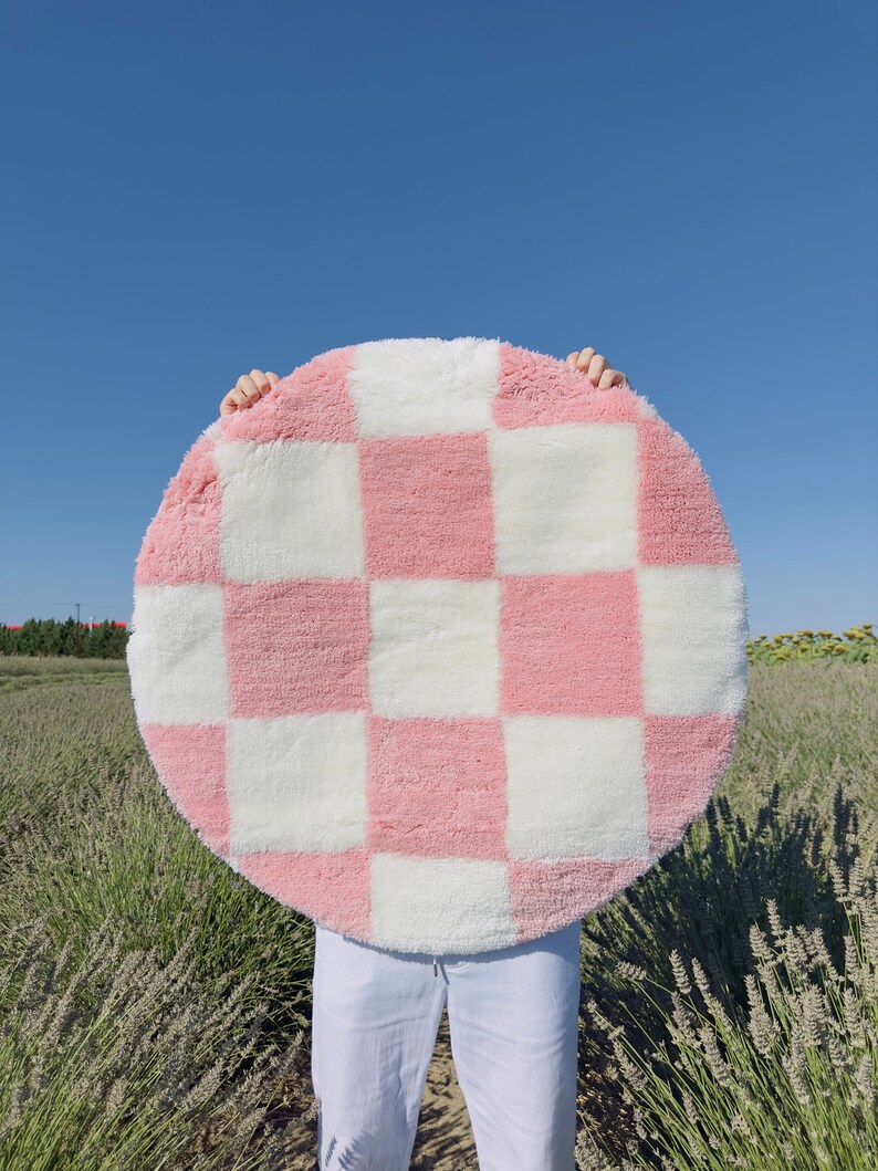 Pink Checkered Tufted Rug Housewarming Gift Contemporary Rug Bedroom Aesthetics Home Gift Checkered Cirlcle Rug Gifts for Her image 1