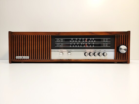 General Electric M395 from 1972 - Network Music Streamer