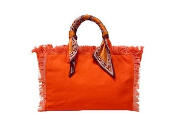 Borsa tote in tela con frange e manico in bandana.