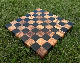 Handcrafted Black Oak Chessboard: Epoxy Resin Inlay