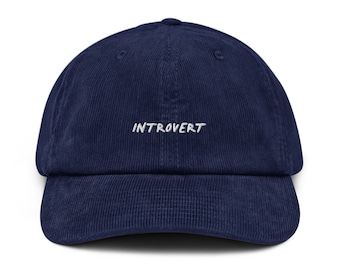 INTROVERT Bestickter Cord Dad-Hut - 90er Mode, Cordhut, Skaterhut, Baseballkappe, unisex, Strap-back, Vintage-Stil