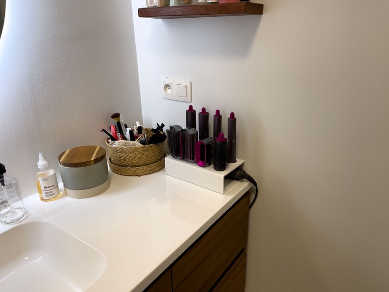 Dyson Airwrap accessories holder 8