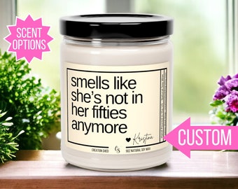 Regalo personalizado de cumpleaños número 60 Vela divertida Regalo de cumpleaños número sesenta para su era de los sesenta Sesenta años que cumplen 60 Regalo de nombre personalizado de los años 60