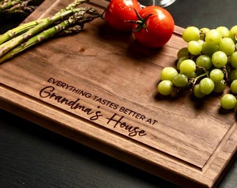 Custom Grandma Cutting Board, Grandma Gift, Engraved Cutting Board, Grandma Christmas Gift, Gift for Mom, Gift for Nana, Grandma Gift