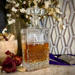 Personalized Whiskey Decanter, Custom Decanter, Engraved Decanter, Gifts for Dad, Gifts for Him, Christmas Gift, Wedding Gift, Gifts for Men