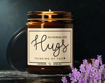 Candela Solidale In Cera Di Soia Con Profumo Di Lavanda, Barattolo Da 100g Con Messaggio 'Just Hugs', Regalo Di Condoglianze O Pensiero - 3