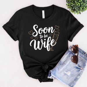 花嫁シャツ、奥様シャツ、もうすぐ奥様Tシャツ、結婚婚約シャツ、ブライダルシャワーギフトトップ、結婚発表衣装