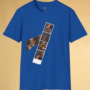 Dungeon Crawler Carl und Prinzessin Donut Fotostreifen Softstyle T-Shirt