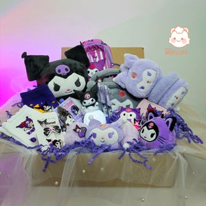 Kuromi Mignon Kawaii Mystery Box Coffret cadeau Sanrio Boîte à papeterie, Accessoires scolaires, Wearables, Bijoux, Sac à main, Peluches, Lampe LED