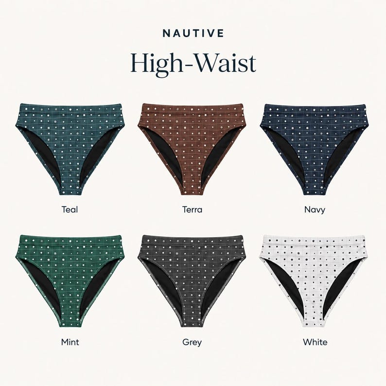 K&ouml;nnte beinhalten: Sechs High-Waist-Bikinihosen mit der Aufschrift NAUTIVE High-Waist in den Farben Petrol, Terra, Marineblau, Mint, Grau und Wei&szlig;. Jedes Teil hat ein Gittermuster mit kleinen wei&szlig;en Punkten an den Schnittpunkten und ein sichtbares schwarzes Innenfutter.