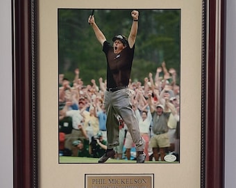 Phil Mickelson 2004 Masters Jump Photo 8 x 10 Framed (13 x 17)