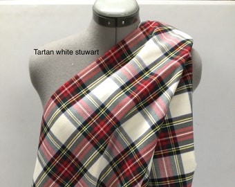 Tartan écossais « white stuwart » vendu au MÈTRE en LIVRAISON GRATUITE en 145 cm de largeur, tissu écossais à la coupe