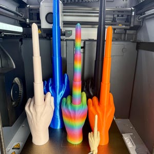 Mittelfinger klappbares Schwert Lustig Erwachsene Fidget Gag Geschenk Schreibtisch Spielzeug Lustige Neuheit Geschenk 3D gedruckt Geschenkidee Fidget Spielzeug Regenbogen Stolz Optionen