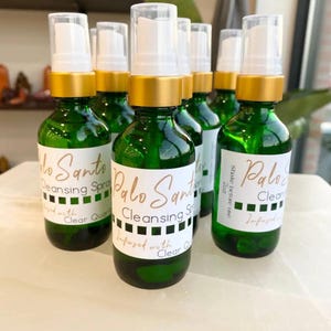 Palo Santo Cleansing Spray, Smokeless Room and Body Mist with Clear Quartz Chip, Handmade Palo Santo Spray for Home, Car and Office