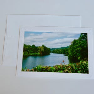 Cartão de filme brilhante de 35 mm | Shelburne Falls | Cartões comemorativos em branco feitos à mão | Arte de Jessica Pomerantz | Perfeito para qualquer ocasião!