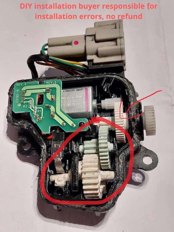 Nissan Leaf ZE1 Charge Plug Lock Gear & Lock Pin Gear Replacement