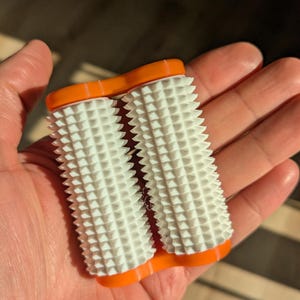 Dubbele Fidget Roller | Sensorisch Speelgoed | Stressverlichting & Handmassage | ADHD, Autisme,  Angst Hulpmiddel | Spiky Fidget Zakformaat