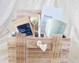 Mother's Day gift box wooden box with ceramic / earthenware cup / mug, tea, tea strainer, free postcard gift gift set arrangement mom