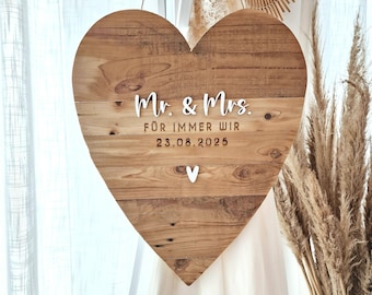 Heart made of reclaimed wood with engraving | Personalized wall decoration or door sign as a gift for a wedding, housewarming, birth or as a beautiful memory