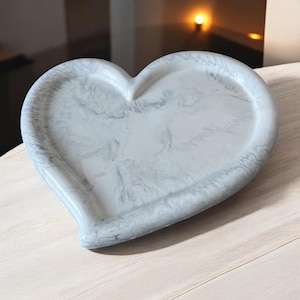 Jesmonite tray, Jesmonite tray, decoration, decorative tray, Jesmonite heart tray, heart decoration