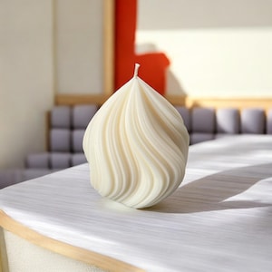 Designkaars, XL-kaars, stijlvolle kaars, handgemaakte kaars, geurkaars, cadeaukaars, abstracte kaars, kaars