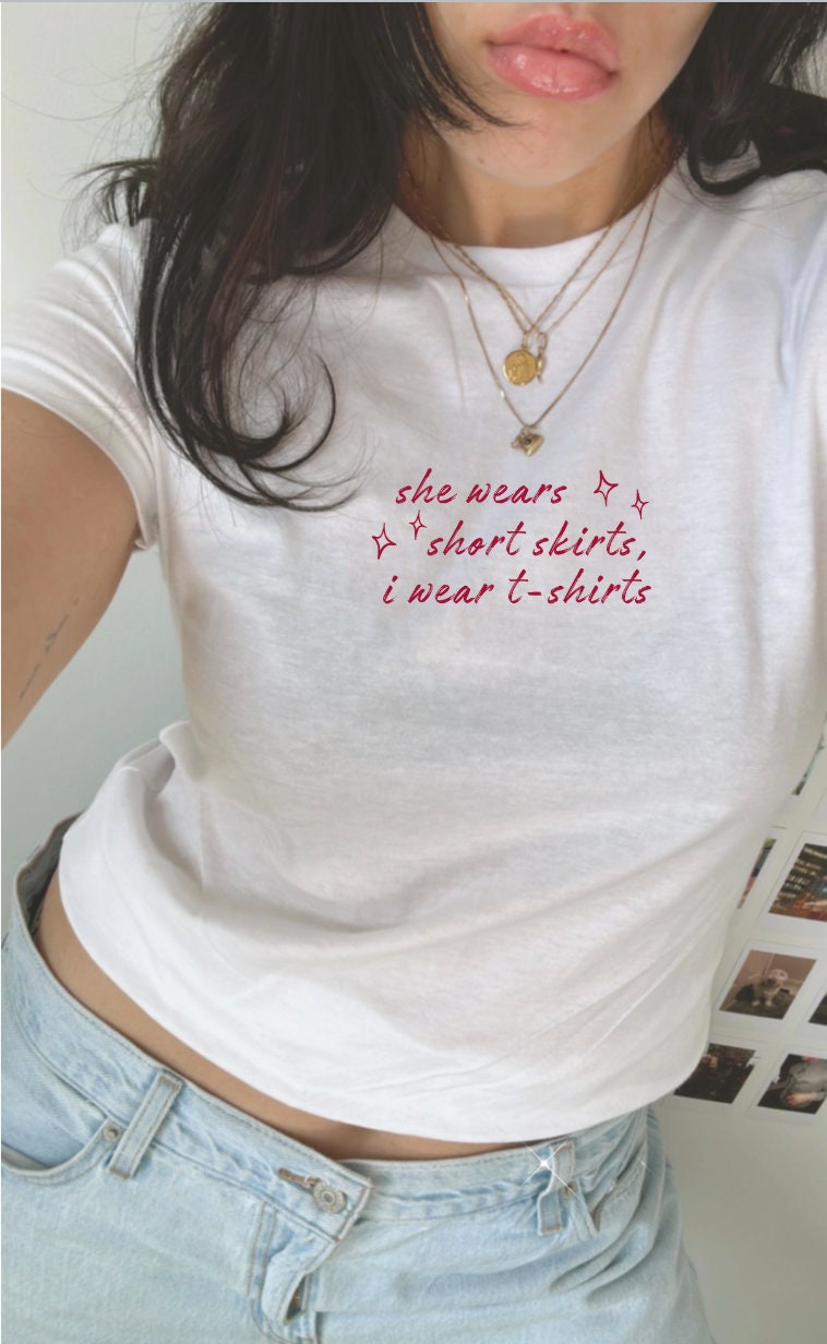 She Wears Short Skirts Baby Tee, Eras Tour Shirt, Swiftie, Taylor Swift  Shirt, Y2k Clothes, Swiftie Merch, 1989, Fan Gift, 90s Baby Tee - Etsy
