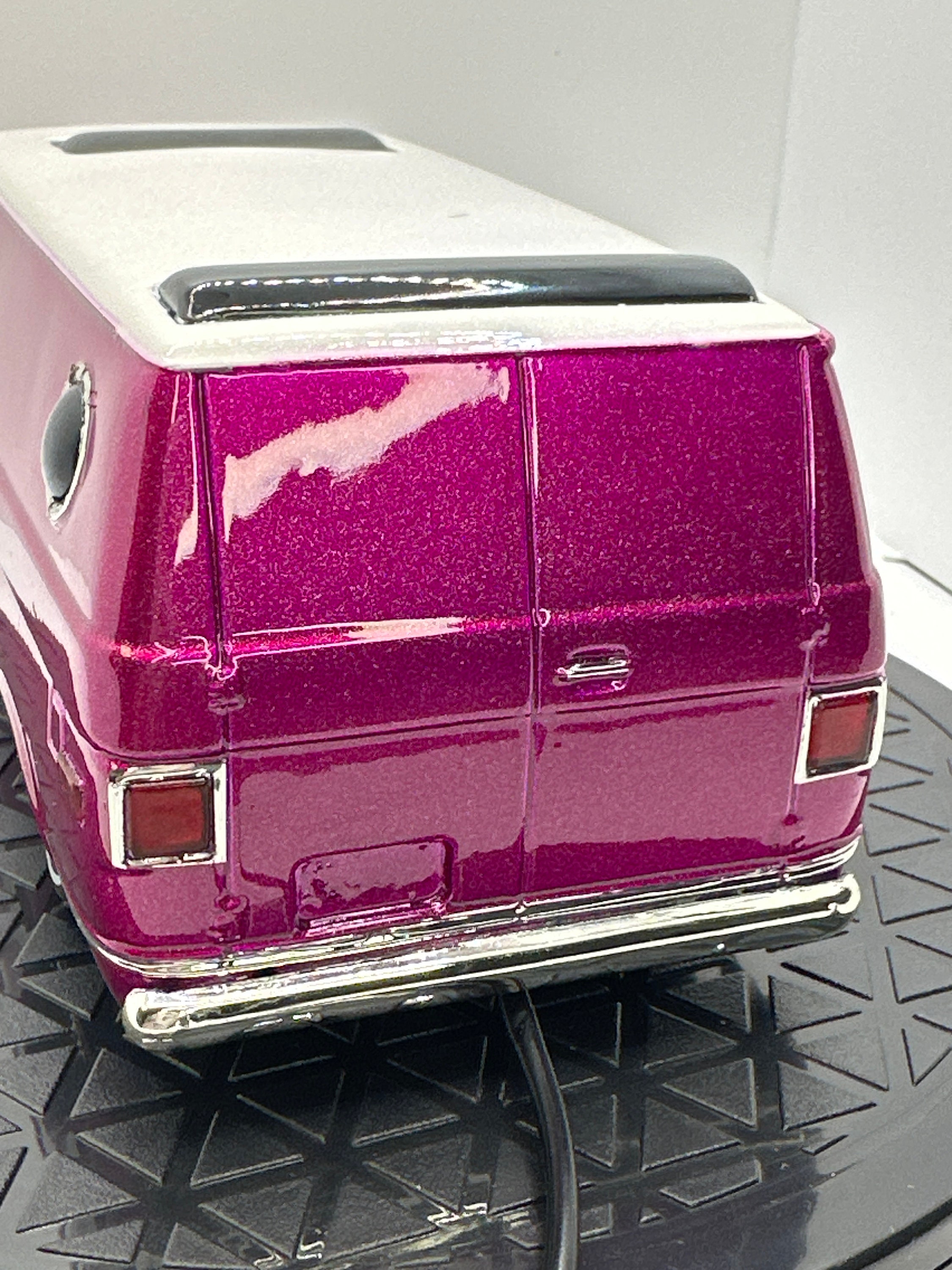 Lindberg Chevy Van Lowrider Dancer 1:25 Scale Model Van - Etsy