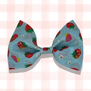 Strawberry Picnic Bow Tie