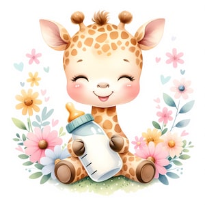 Op de afbeelding: Een schattige cartoon-giraffe met grote bruine ogen en een gelukkige uitdrukking houdt een blauwe babyfles vast. De giraffe is omringd door roze, gele en witte bloemen.