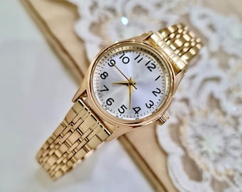 Wrist Watch for Women, Gold Colour, Present for Her, Vintage Design, Stylish Design, Valentine's Day Gift, White Dial, Quality Watch, Cool