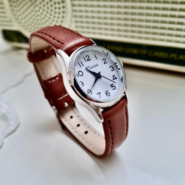 Wrist Watch for Women, Present for Her, Silver Case Colour, Vintage Design, Light Brown Leather Band, White Dial, Valentine's Day Gift, Cool
