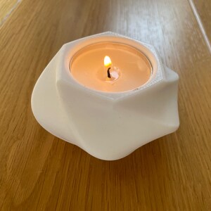 Candle holder/ tealight holder/ 3D printed/ decoration/ housewarming gift idea/ unique 3D printed tealight holder/ modern design