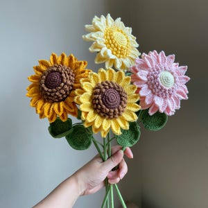 Handmade Crochet Single-Stemmed Flowers for Vase, Knitted Sunflower Lily Tulip Fern|Home Office Decor, Christmas Housewarming Gift for Her