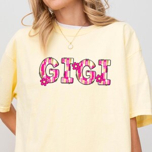 Comfort Colors® Floral Gigi Shirt, Grandma T-shirt, New Grandma Gift, Pregnancy Reveal, Grandma Mimi Gigi Tee, Mother&#39;s Day Gift
