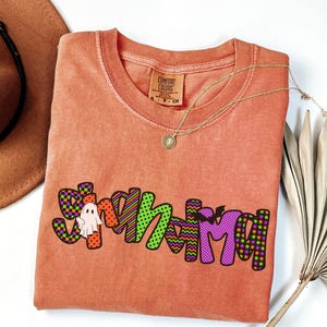 Halloween Grandma Shirt, Kids Names, Halloween Mimi Tee, Nana Gift, Custom Family T shirt, Grandma Gift, Mom T-Shirt, Comfort Colors Shirt