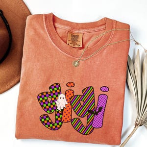 Halloween Gigi Shirt, Kids Names, Halloween Mimi Tee, Nana Gift, Custom Family T shirt, Grandma Gift, Mom T-Shirt, Comfort Colors Shirt