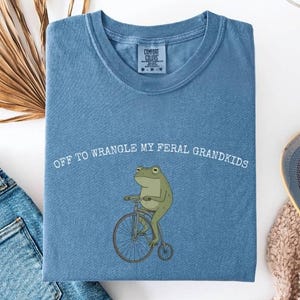 Wranglin My Feral Grandkids Funny Grandma Tee Cottagecore Frogcore Tshirt Great-Grandma Sweatshirt Nana Sweater Mimi Mothers Day Gift Kids