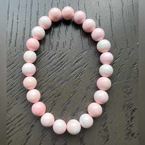 Queen conch shell bracelet 8mm 6.5’
