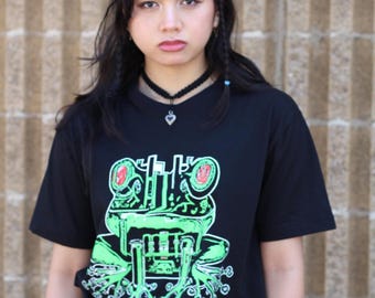 ユニークなサイケデリックシャツ 暗闇で光るTシャツ クールなアートシャツ サイケデリックなカエルの面白いシャツ