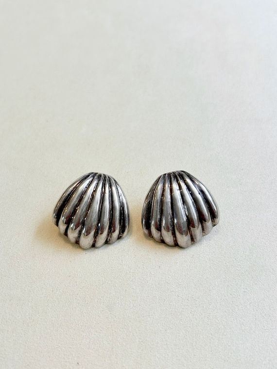 Vintage Silver Shell Earrings