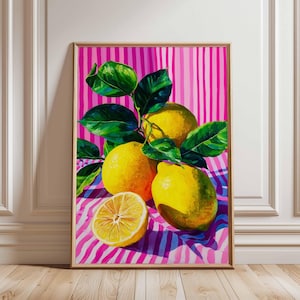 Kunst Poster mit Zitrone, Obstdruck mit Blättern, rosa Streifen Hintergrund, farbenfrohes modernes Küchendekor, ungerahmter Malstil