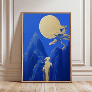 Póster Montaña Luna Dorada: Arte paisajístico de inspiración asiática, Impresión de cascada azul y dorada, Decoración de naturaleza tranquila, Arte de montaña iluminado por la luna