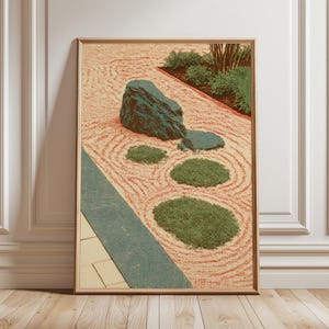 Puede incluir: Impresión enmarcada de un jardín zen japonés. La obra presenta un jardín de arena con patrones rastrillados, círculos de musgo verde y una gran roca turquesa. Un camino turquesa y un borde beige enmarcan la escena del jardín.