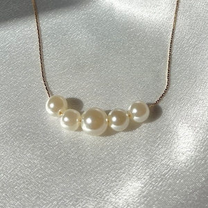 Elina Pearl Necklace, Mermaidia Necklace, 5 Pearl Necklace, Mermaidcore Jewelry, Princess Necklace