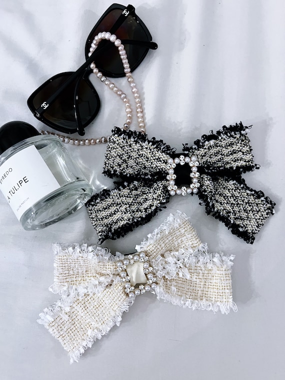 TWEED BOW HAIR CLIP OFF WHITE TWEED BOW HAIR CLIP OFF WHITE