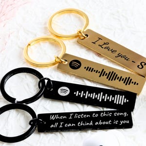 Personalized Scannable Spotify Music Keychain: Custom Song Code for Valentine&#39;s, Anniversary, or Gift