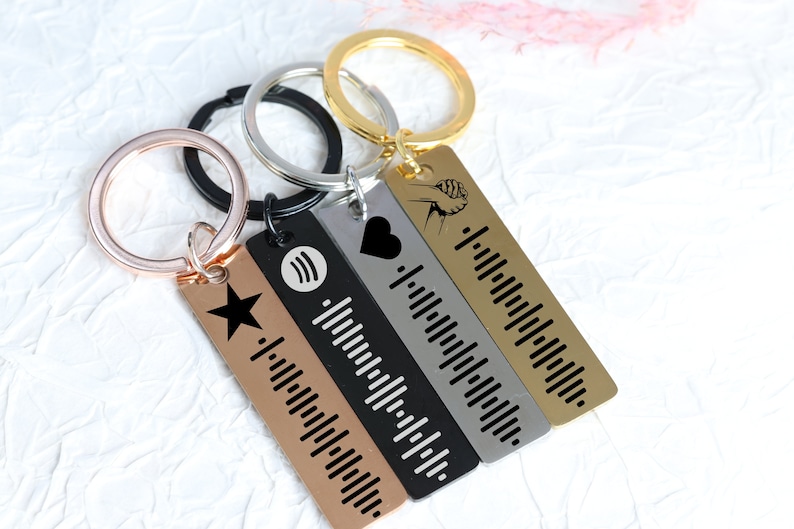 Personalised Keyring Anniversary gift Personalised Keychain Personalized Keychain Spotify Anniversary Gift Customizable Music imagem 4